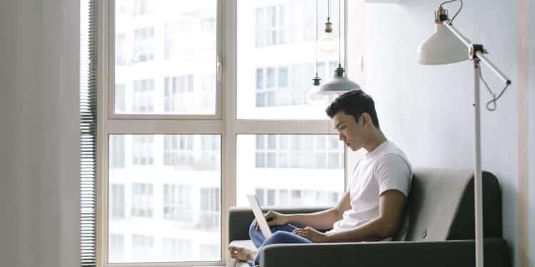 The Minimalist Approach to Money: Buy Less, Save More, Live Better